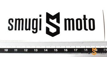 Naklejka z logo SMUGI-MOTO, czarna, 90x27mm - ploter