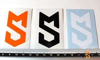 Naklejka z symbolem "S" Smugi-Moto, 31x60mm, ploter (rózne kolory)